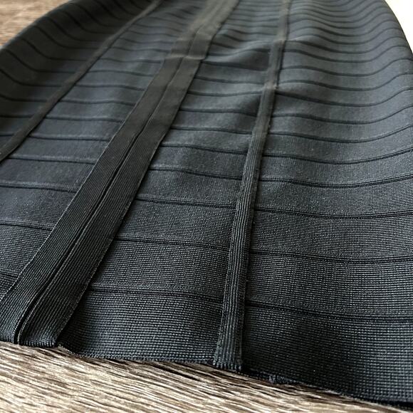 Hervé Léger by Max Azria Black Bandage Sia Skirt Size Medium Knee Length Bodycon - Picture 5 of 16